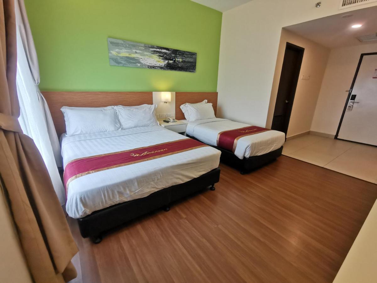 Amansari Hotel Desaru Exteriör bild