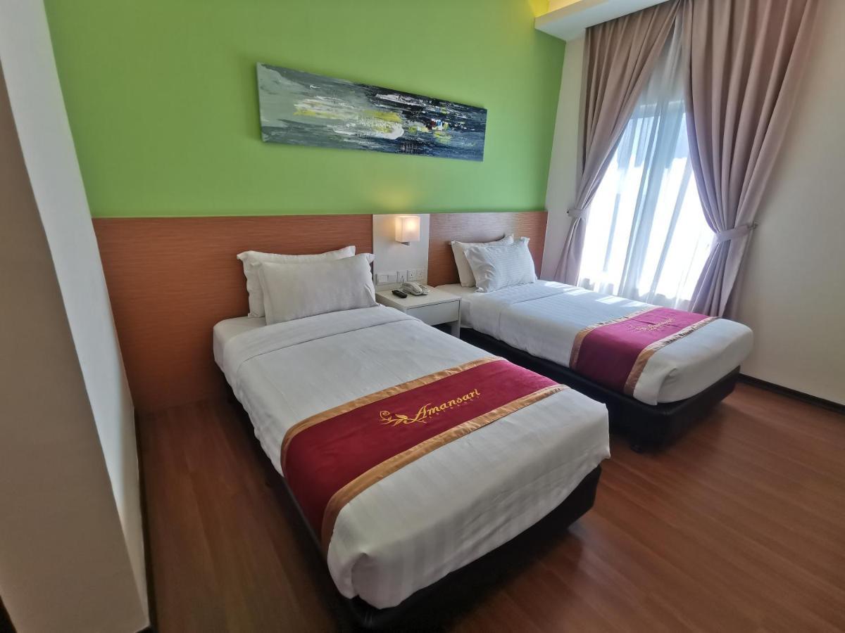 Amansari Hotel Desaru Exteriör bild