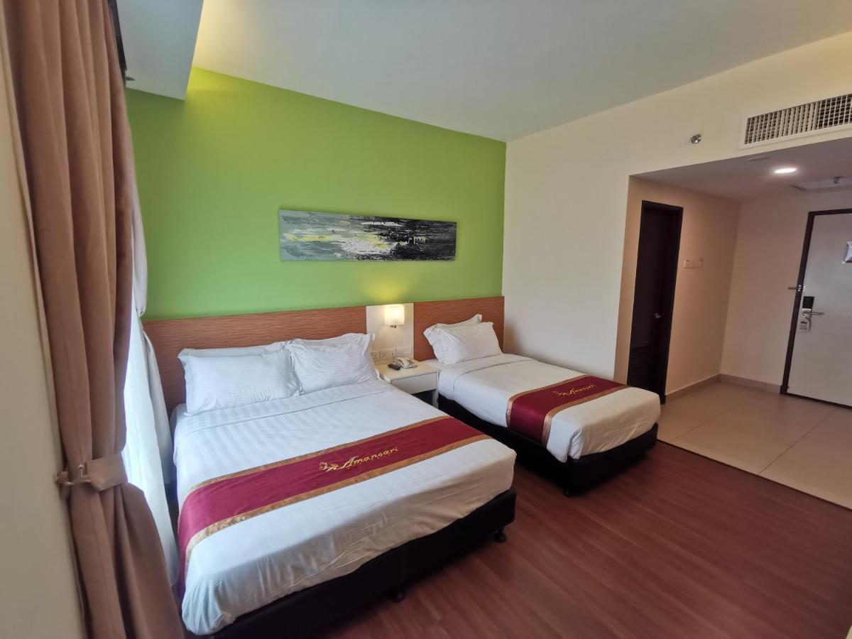 Amansari Hotel Desaru Exteriör bild