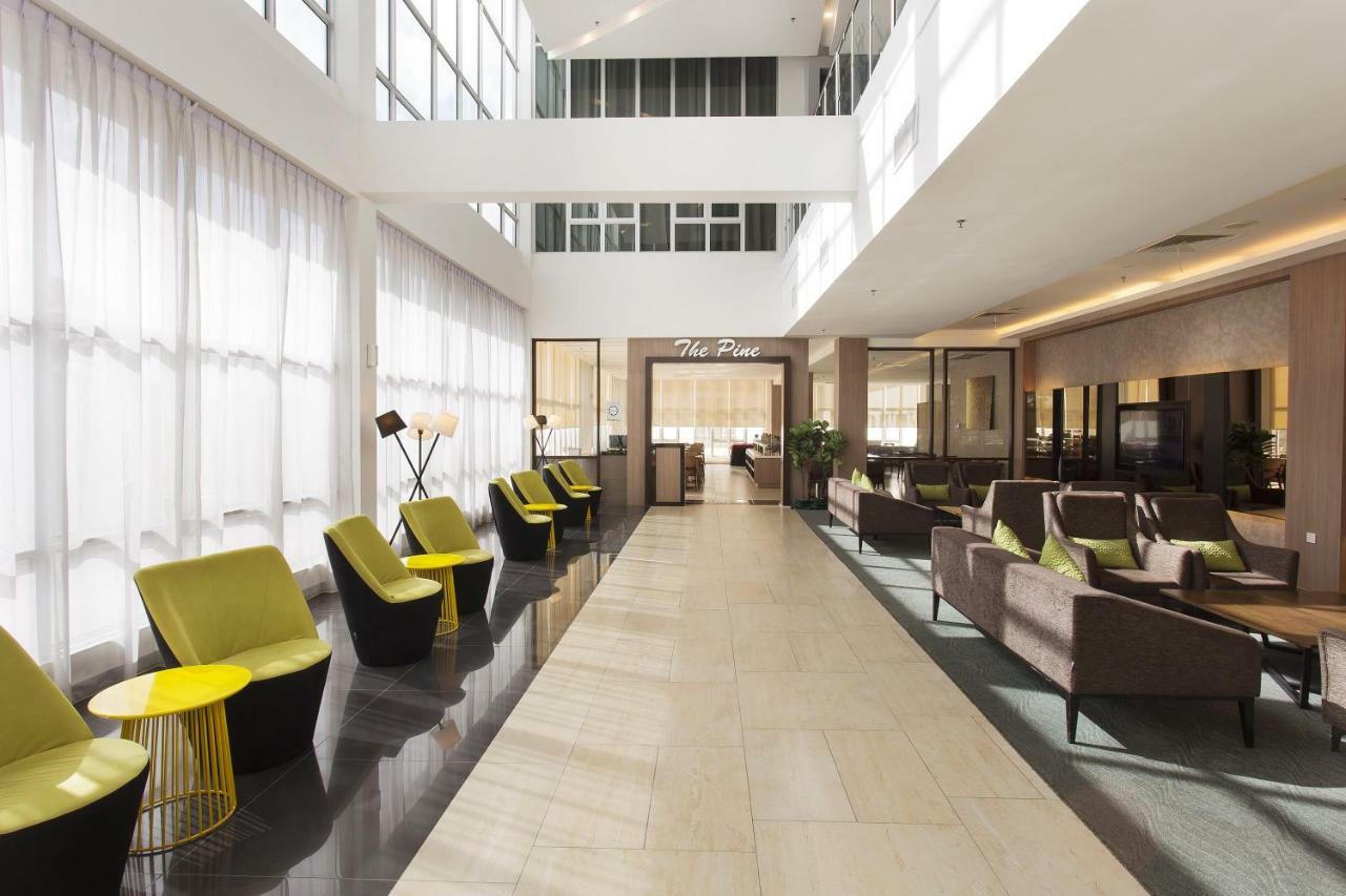 Amansari Hotel Desaru Exteriör bild